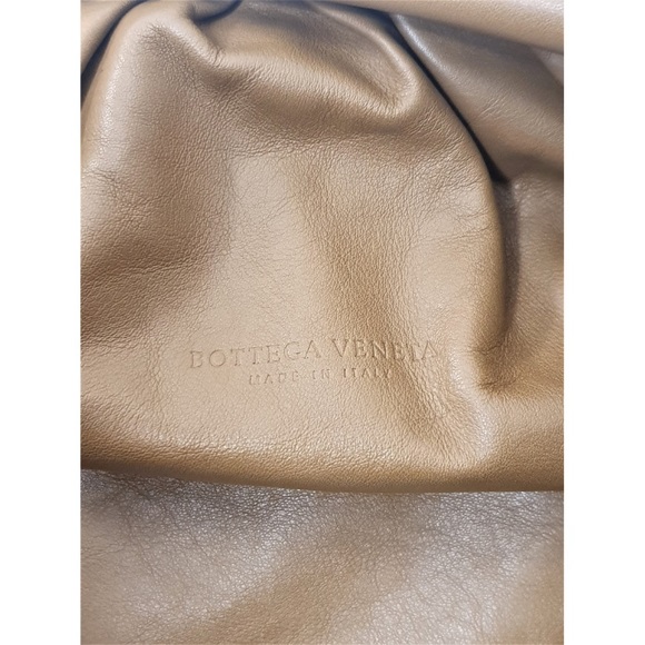 AUTH Bottega Veneta Camel Pouch Large Clutch Cloud Dumpling Calfskin Leather BV - Picture 7 of 8